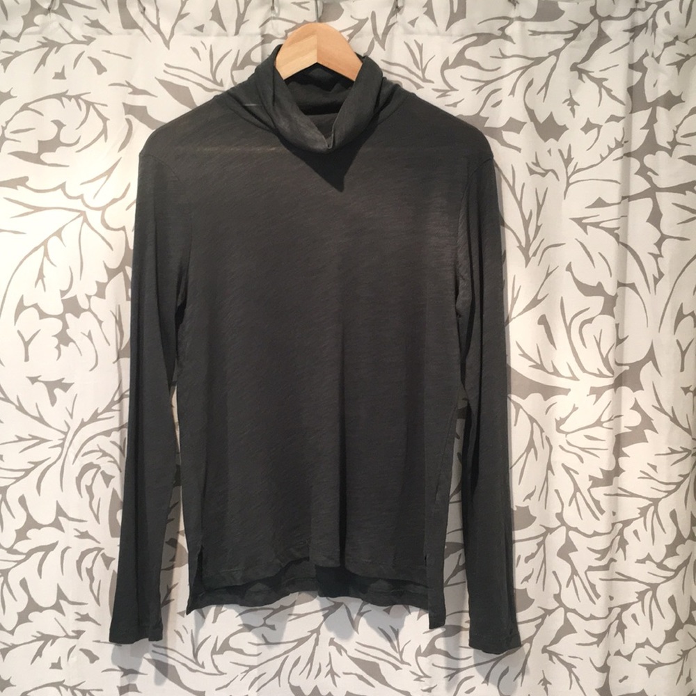 Madewell turtleneck size S